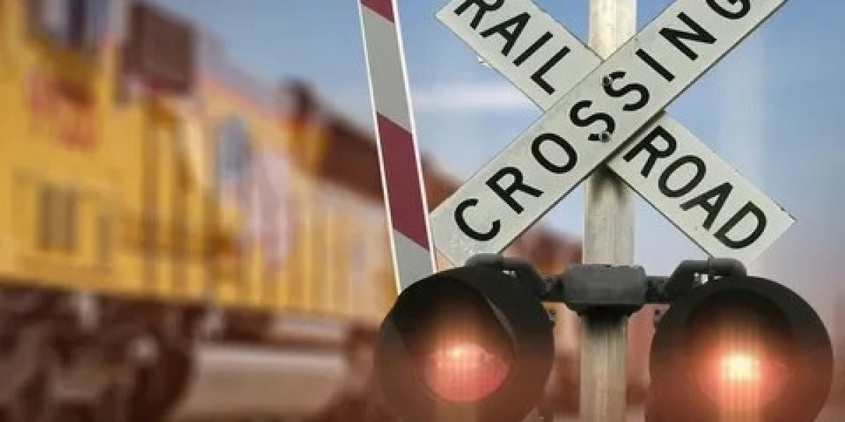 What Vehicles Must Stop At All Railroad Crossings