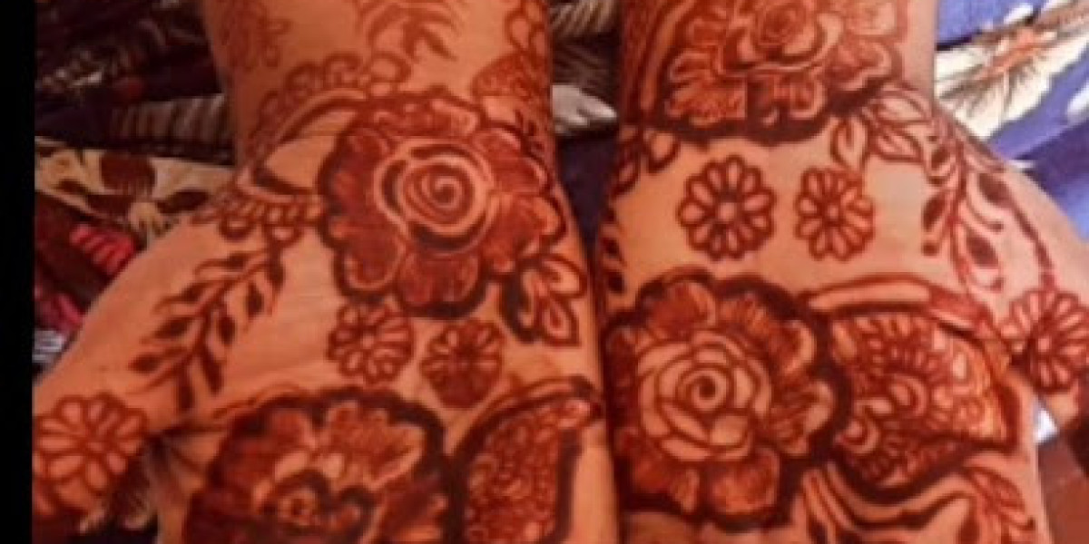 Find the Best Mehendi Artists Near You in Bangalore for Weddings & Events