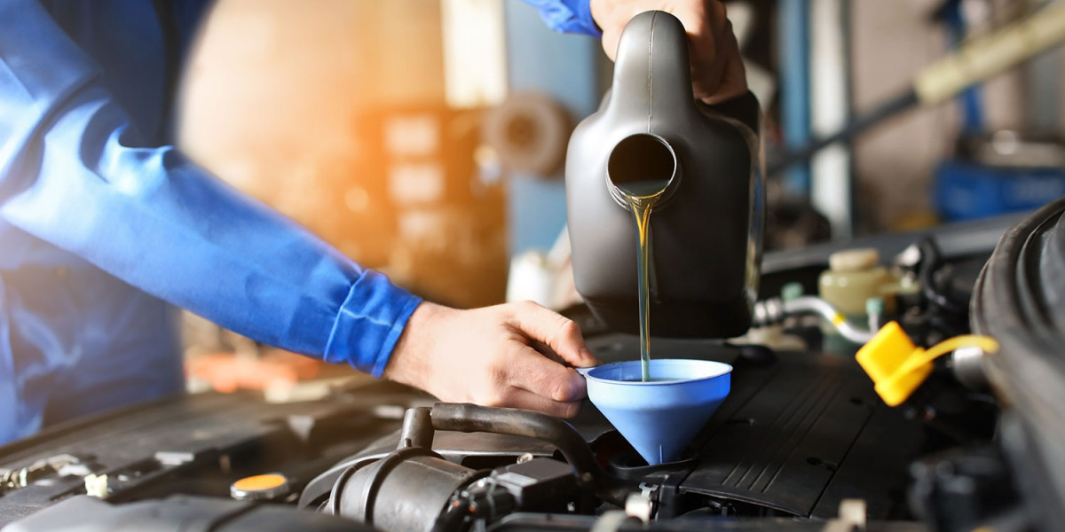 Superior Engine Oil  in Pakistan: Examine the Top Brands