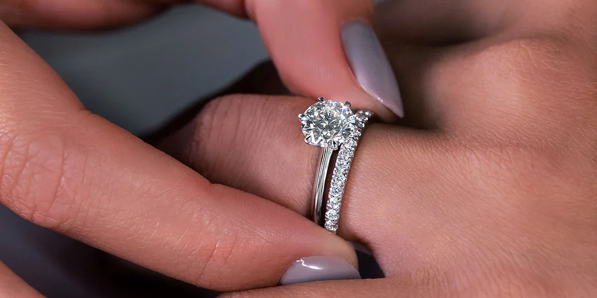 Can I Customize My Engagement Ring When Buying Online