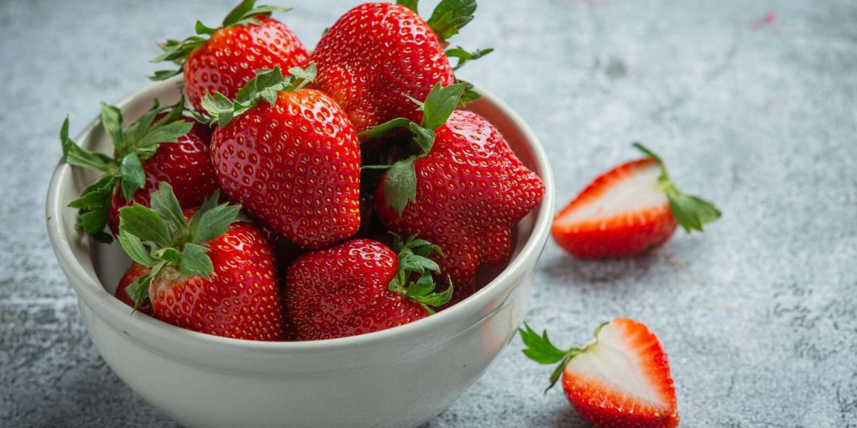 Strawberry Processing Plant Project Report: Business Plan, Cost and Raw Material Requirements