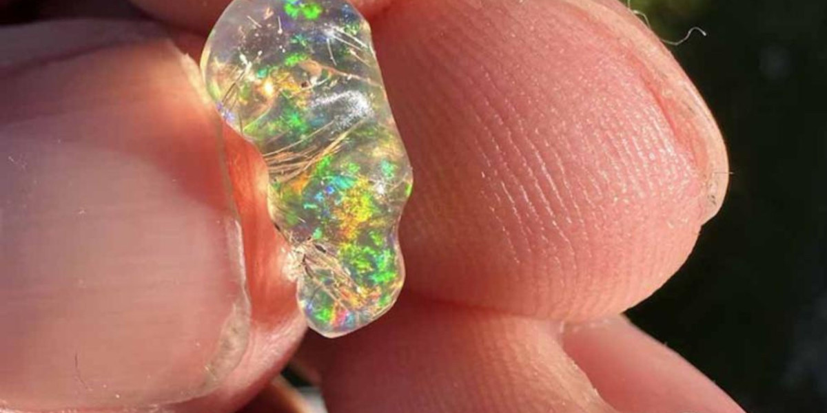 Why Opal Stones Are a Must-Have for Jewelry Enthusiasts