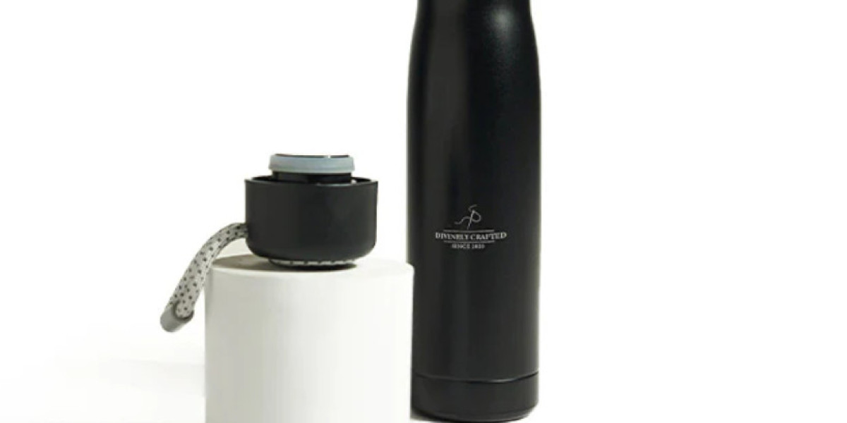 The Benefits of Choosing a Black Water Bottle for Your Everyday Hydration Needs