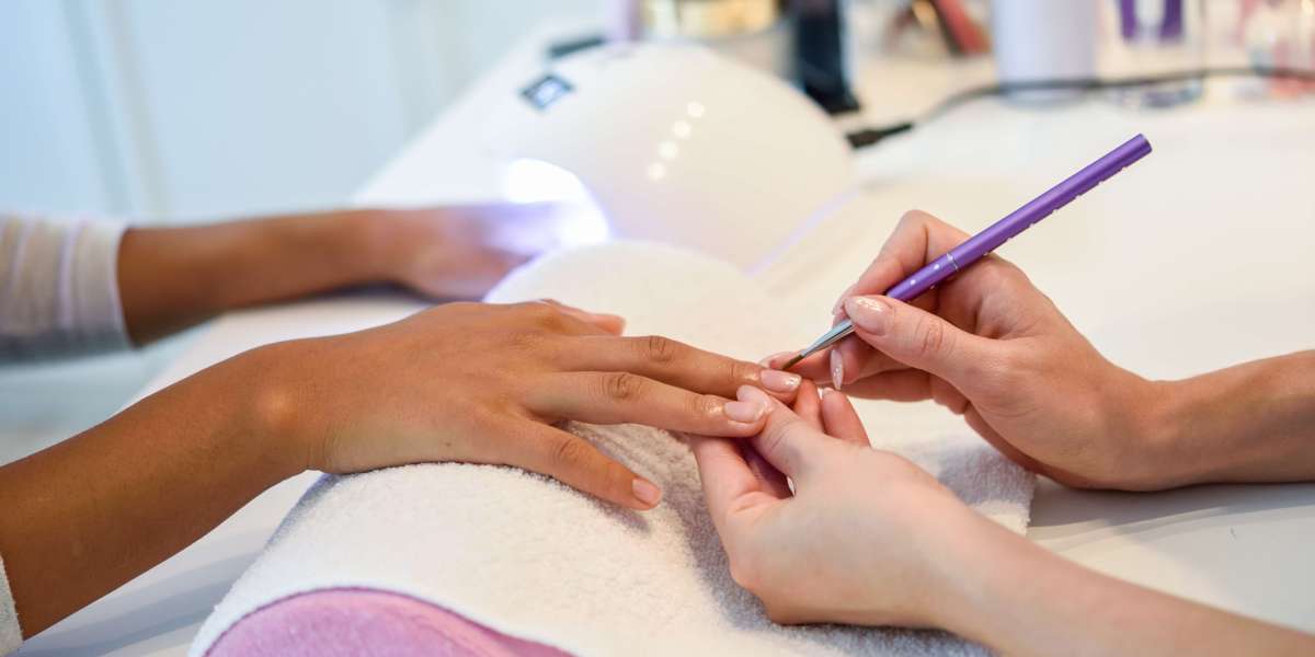 Who Provides the Best Nail Care at a Nail Salon in Corona?