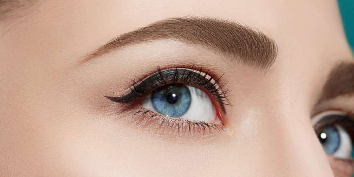 Eyelash Extensions Gold Coast – Wake Up with Effortlessly Beautiful Lashes at The Lash Spa