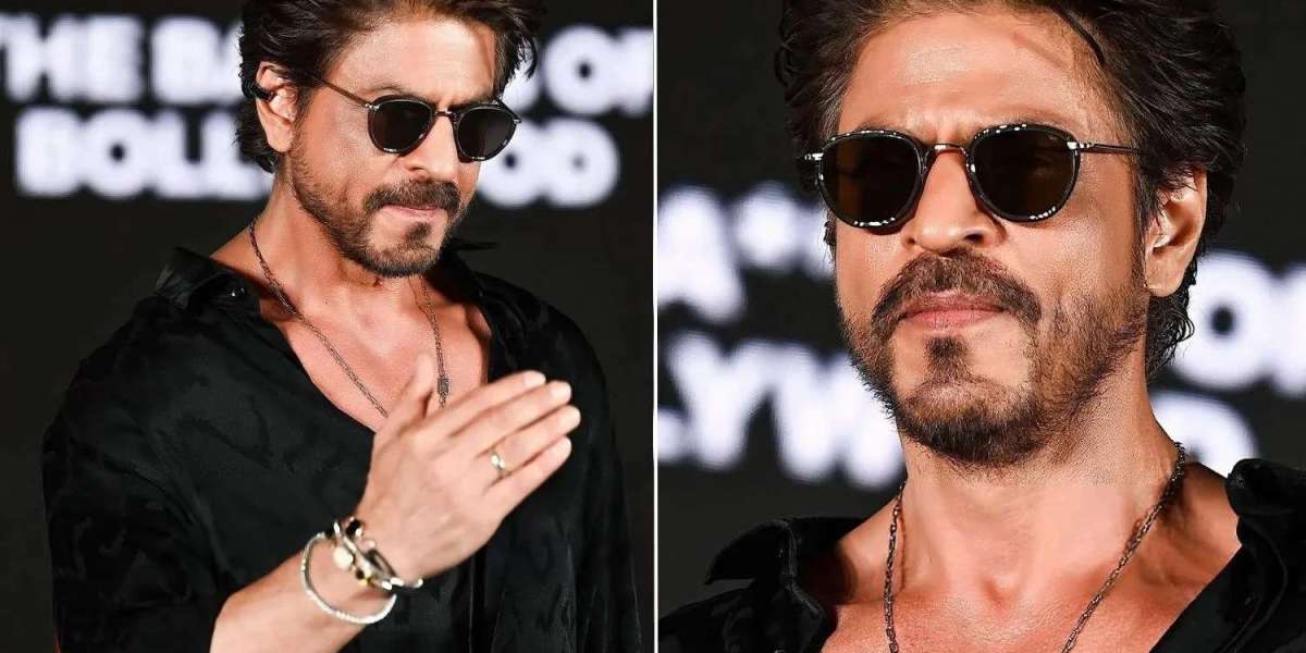 Shah Rukh Khan Rents 2 Duplexes in Mumbai – Expanding His Real Estate Empire!