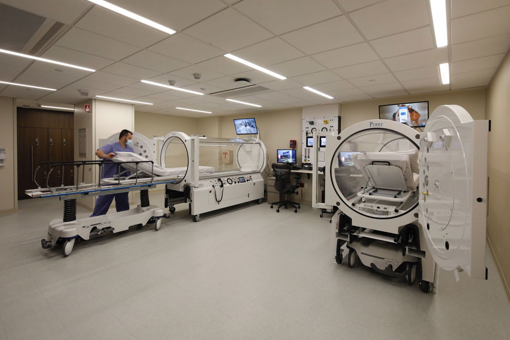 Hyperbaric oxygen therapy | White Plains Hospital