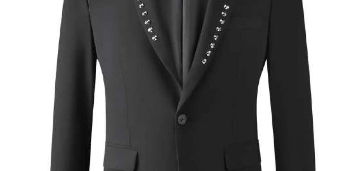 Bold Elegance and Timeless Style: A Fusion of Arabian Evening Gowns, Women’s Heels, and Black Real Leather Jackets