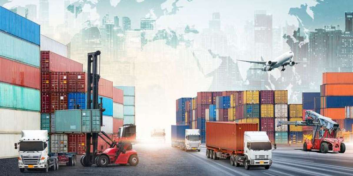 Road Cargo from Dubai to Riyadh A Vital Trade Route for the Gulf