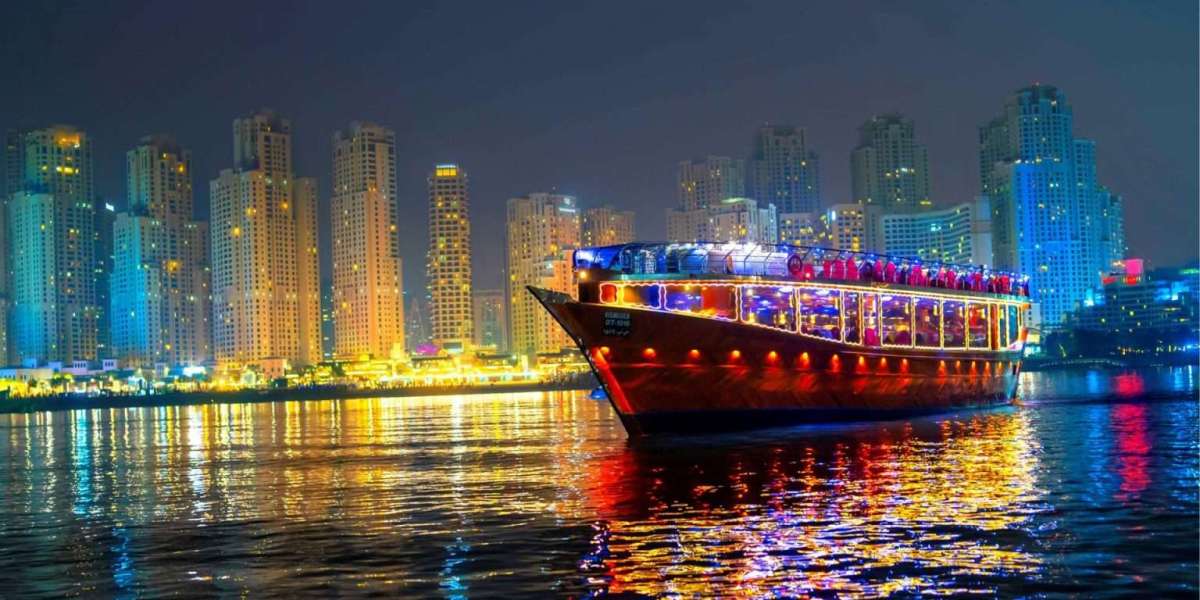 Why a Dhow Cruise in Dubai is the Ultimate Romantic Evening for Couples