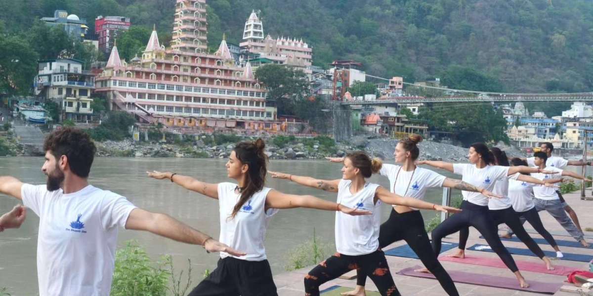 Why Choose YTT 300 in Rishikesh for Your Advanced Yoga Training?