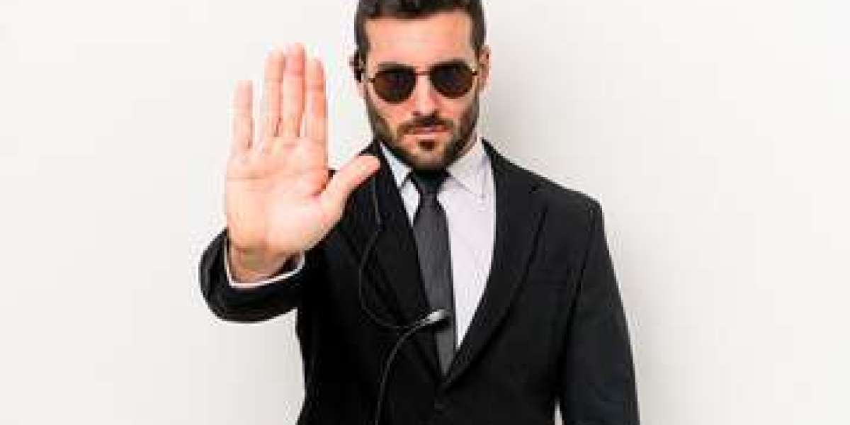 Top 5 Trends Revolutionizing Security Guard Services in 2025